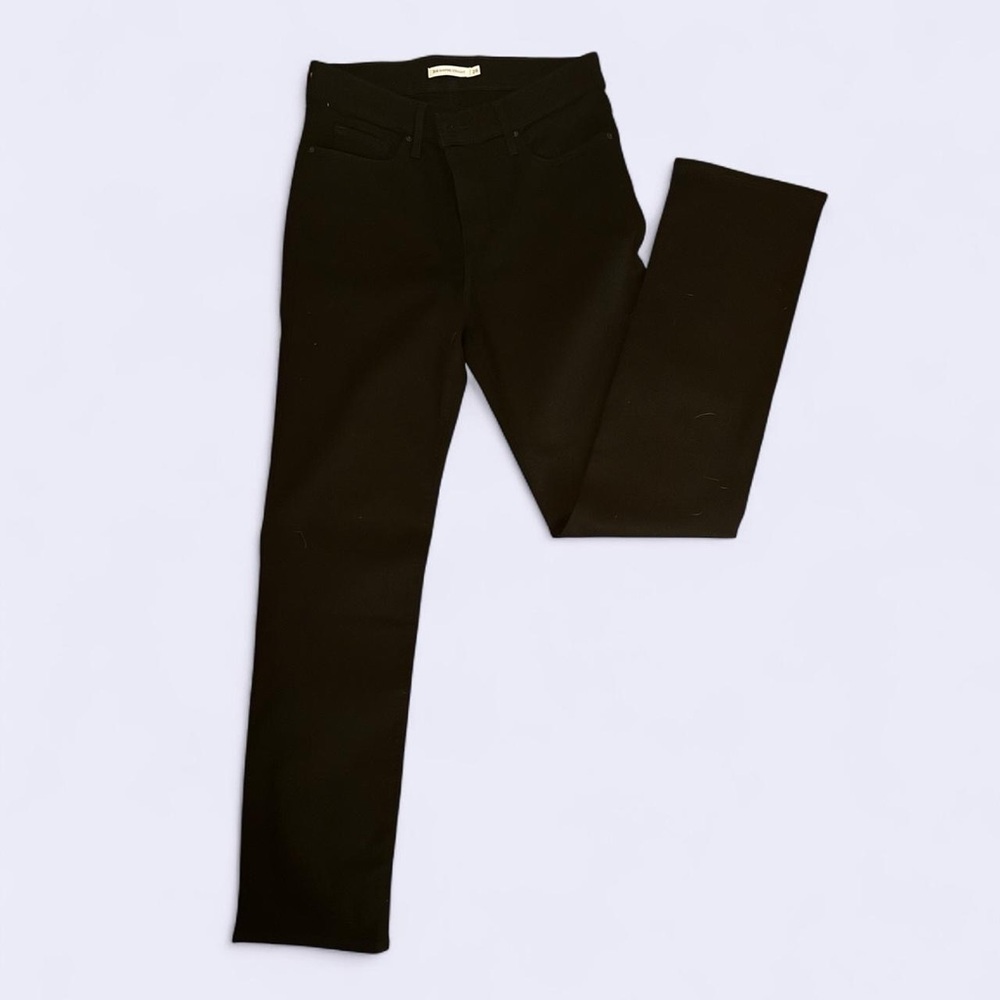 Levi 314 Shaping Straight Jeans